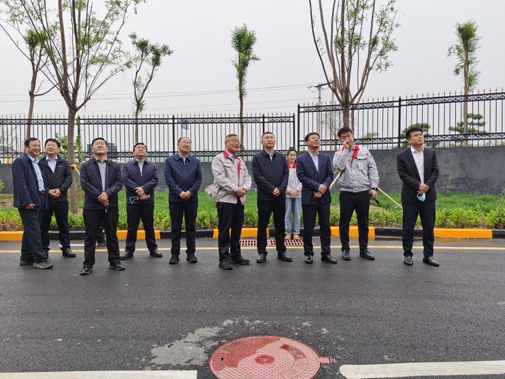 臨汾市委副書記、市長王延峰蒞臨華翔集團調研